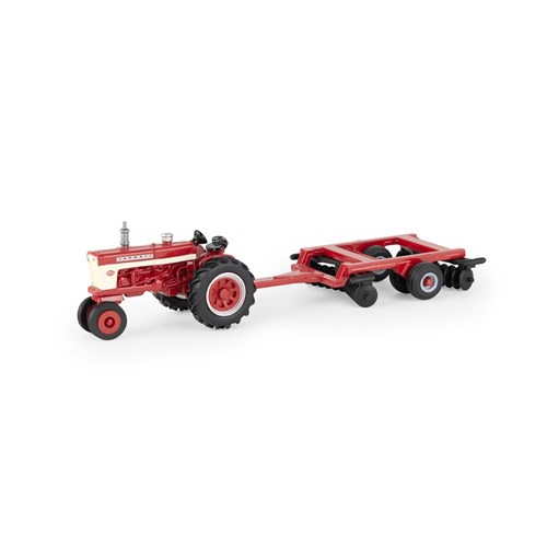 1:64 FARMALL 460 W/DISK